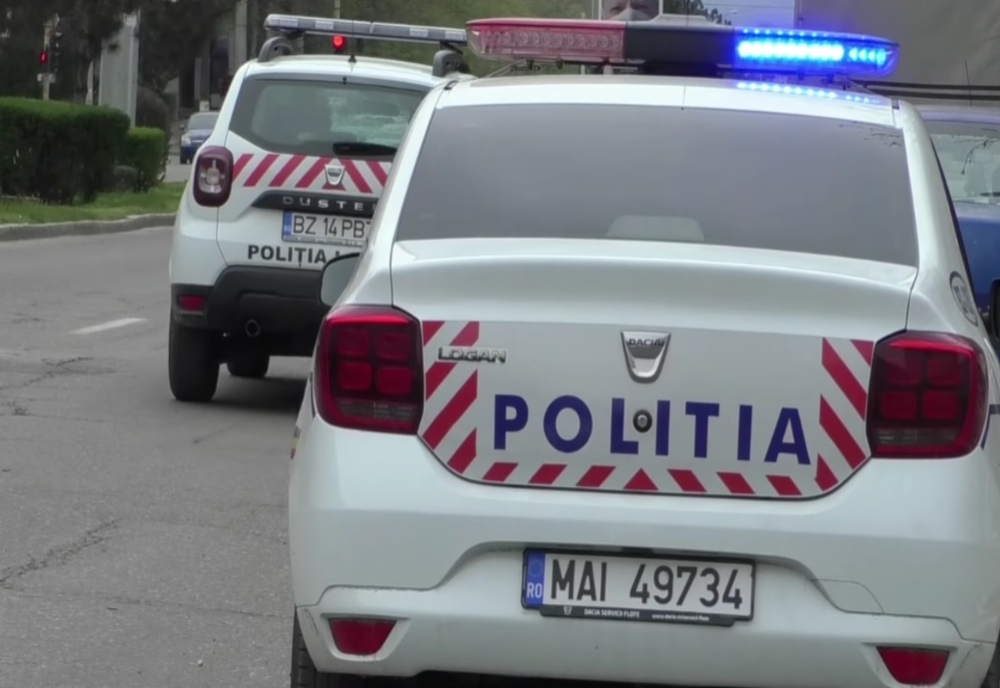 Şofer prins cu 166 km/oră în afara localităţii Racovițeni. Peste 100 de sancţiuni au fost aplicate de poliţiştii rutieri ca urmare a neregulilor constatate în trafic