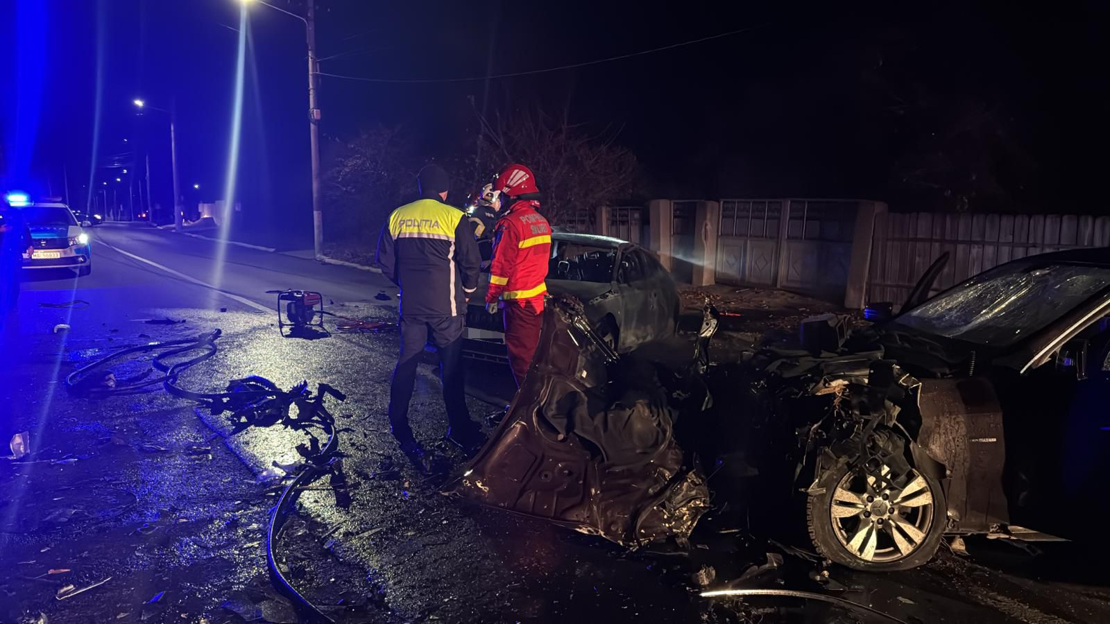 Derapaj fatal pentru doi tineri. Au ars de vii în autoturism. Accidentul a avut loc în localitatea Străoane din Vrancea